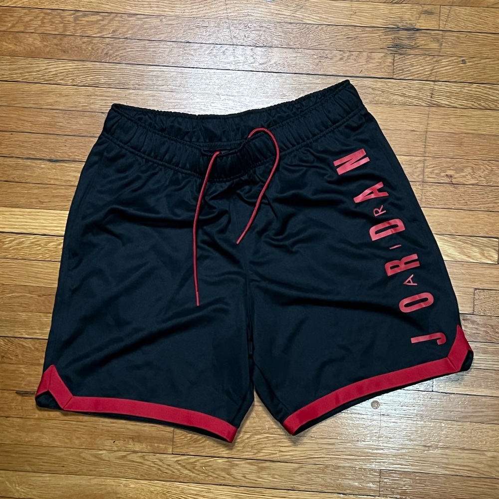 Men’s Jordan Shorts (Medium)